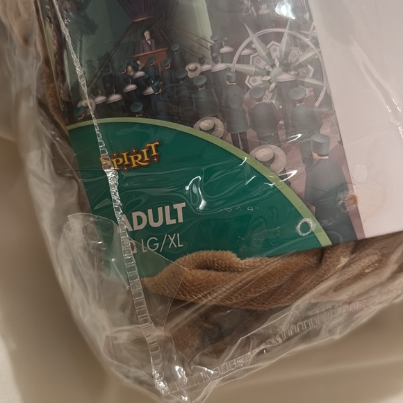 Spirit Halloween Adult Lion Costume - The Wizard of Oz size XL - Picture 5 of 7